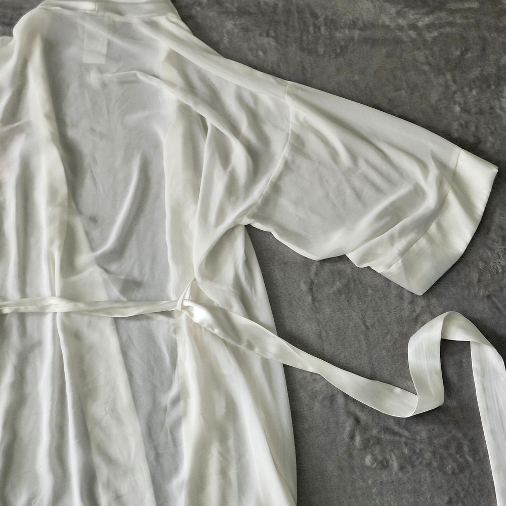 Expressions California Dynasty Embroidered Robe Satin Detail Floral Size Small - Picture 13 of 16